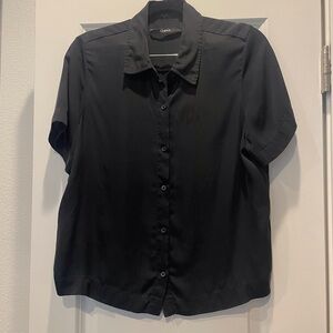 Quince, Washable stretch silk short sleeve blouse, Black, Size small